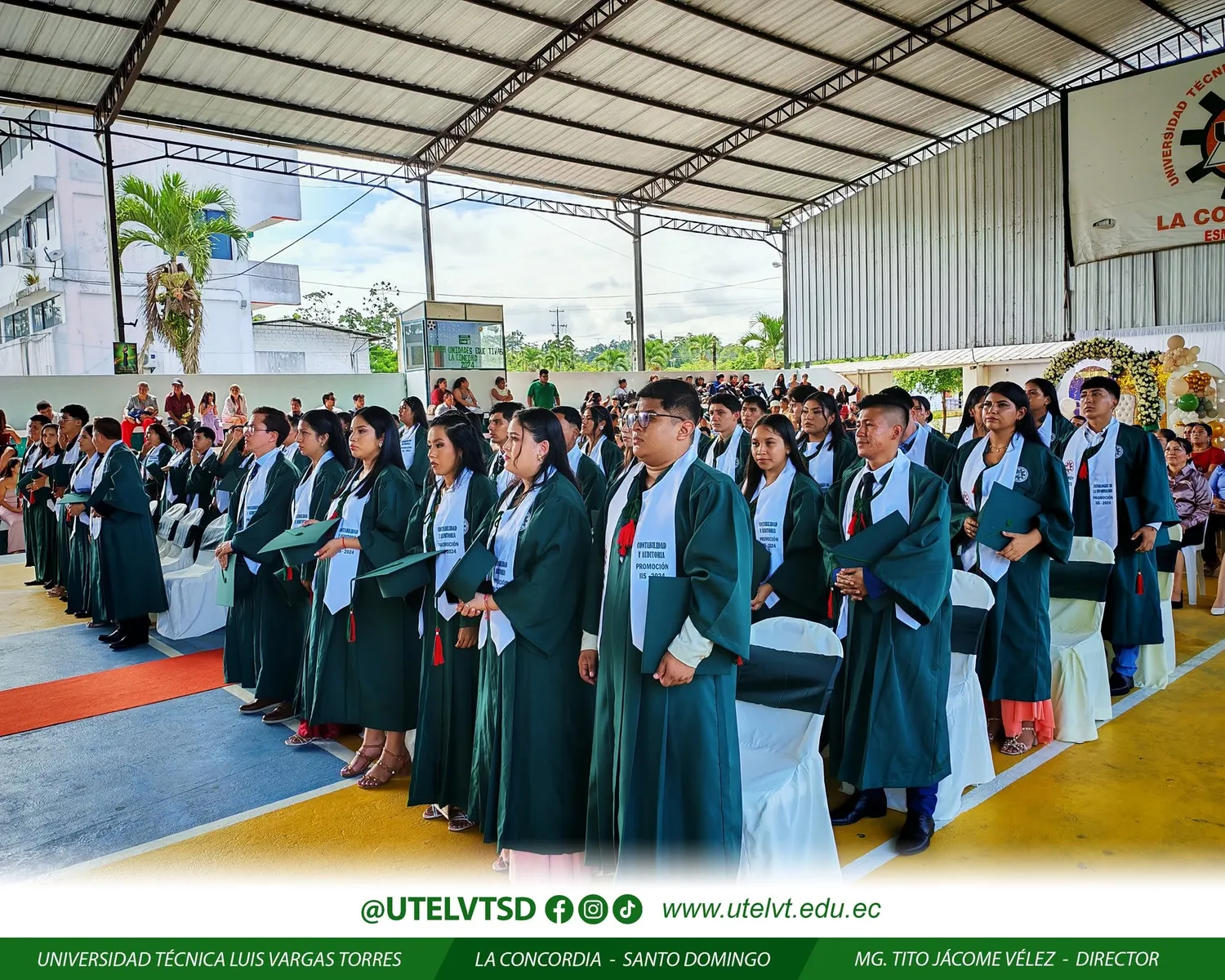 Graduados y comunidad universitaria de La Concordia
